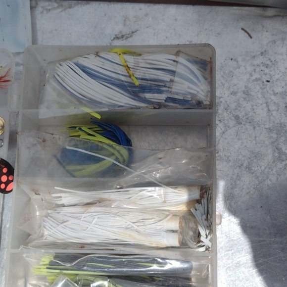 Assorted Fishing Lures Set NWT - Picture 4 of 4